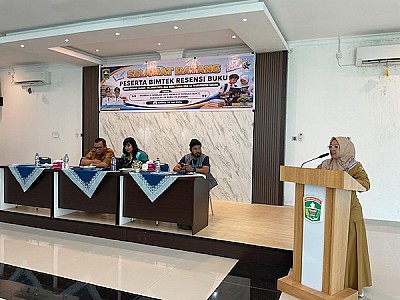 Bimtek Resensi Buku - foto 4
