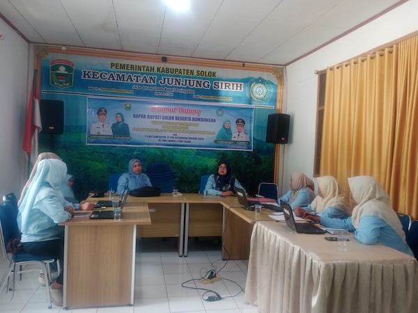 Dispersip Kabupaten Solok Sosialisasi Aplikasi SRIKANDI DI Kecamatan Jujung Sirih