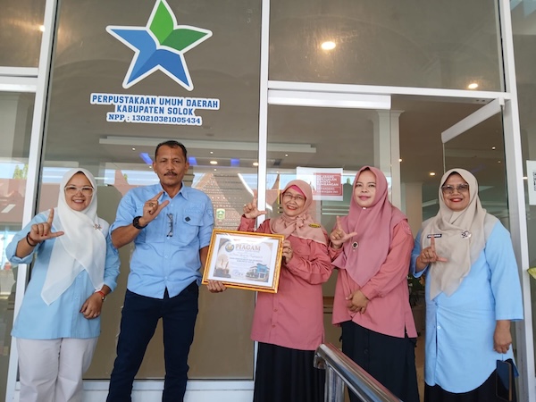 Dinas Perpustakaan Dan Kearsipan Kabupaten Solok Di Kunjungi Siswa SLB